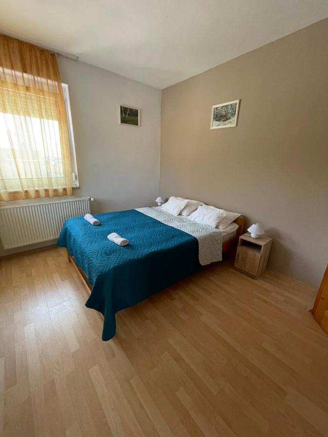 House4U Villa Balatonszárszó Eksteriør bilde