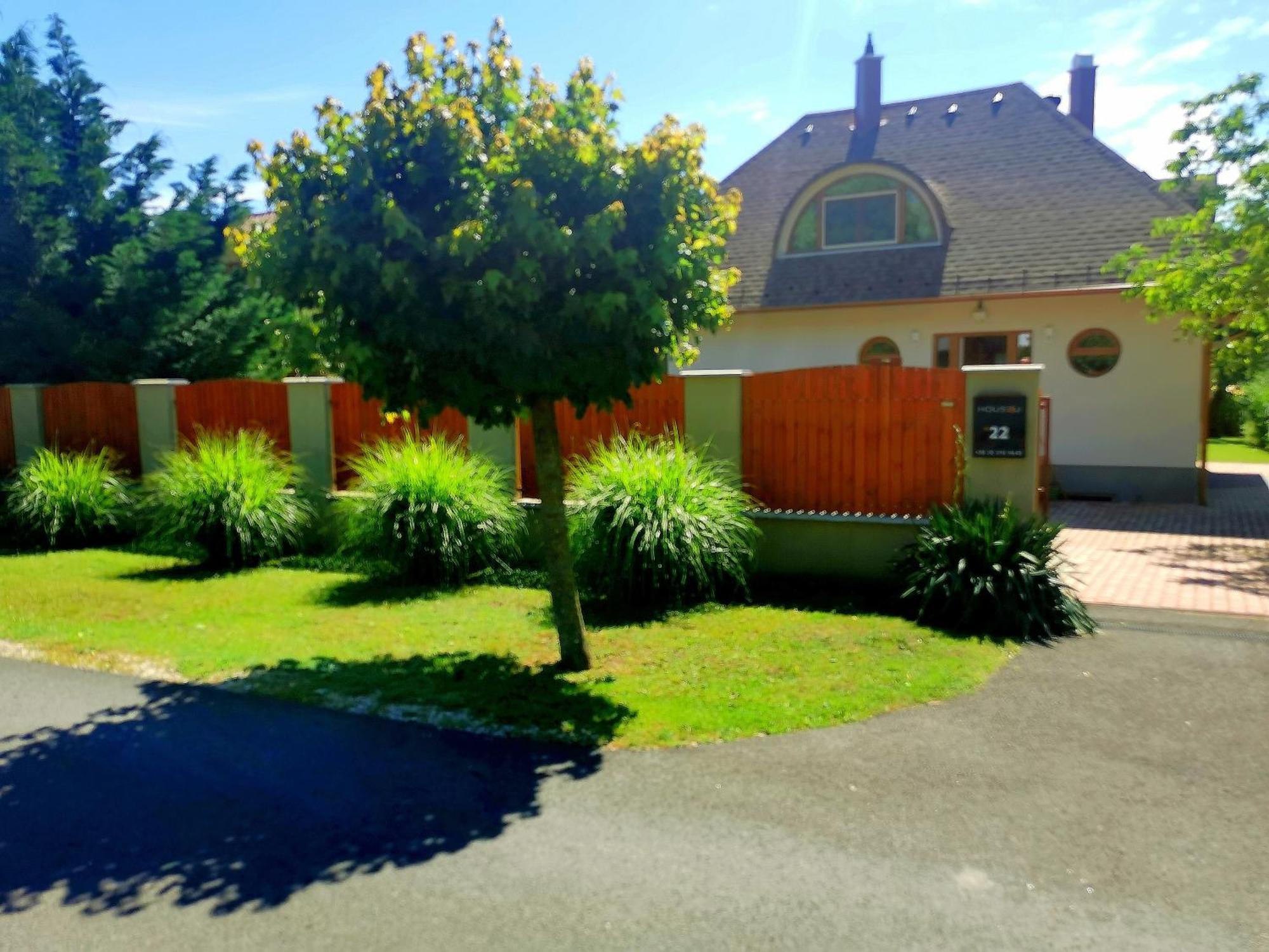 House4U Villa Balatonszárszó Eksteriør bilde